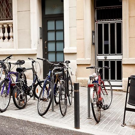 شقة برشلونة  في Piso En Poblesec المظهر الخارجي الصورة